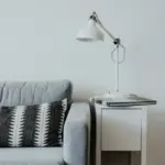 Sideborde eller indskudsborde? Her er 6 ting du skal overveje inden du vælger bordtype til stuen